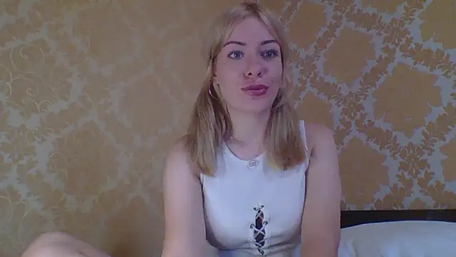 Snapshot of Softy_Aura_ chatting on July 2026 02:21:01 PM Softy Aura online show from July 2026 02:21:01 PM