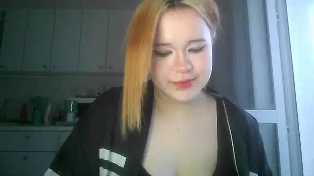 Snapshot of Amanda_Mia_ chatting on June 2026 04:08:02 PM Amanda Mia online show from June 2026 04:08:02 PM