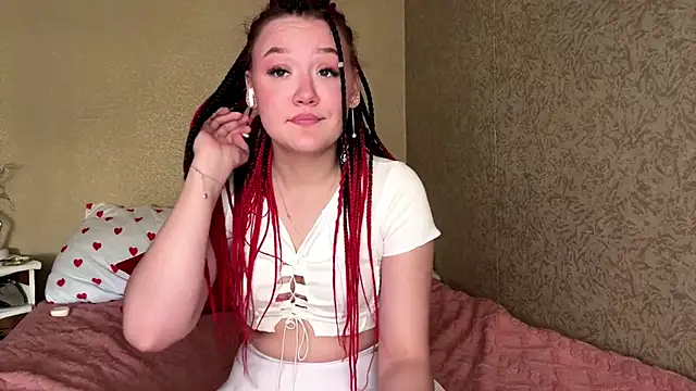 FlameDina online show from May 2026 11:39:02 AM