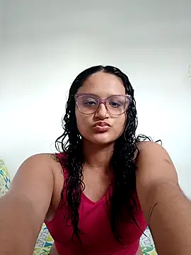 babyuni23 online show from April 2026 09:50:02 PM