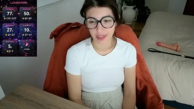 Snapshot of charlieangella chatting on May 2026 06:52:01 AM charlieangella online show from May 2026 06:52:01 AM