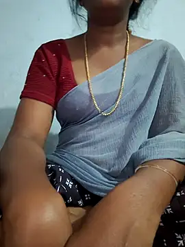 Snapshot of Tamil_Hot_HoneyBee chatting on July 2026 04:19:01 AM Tamil Hot HoneyBee online show from July 2026 04:19:01 AM