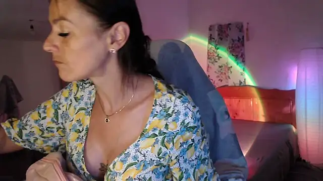 Snapshot of missydiorr10 chatting on May 2026 10:44:01 AM missydiorr10 online show from May 2026 10:44:01 AM