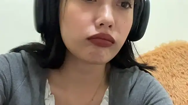 WilliemaeLourenco online show from April 2026 10:24:01 AM