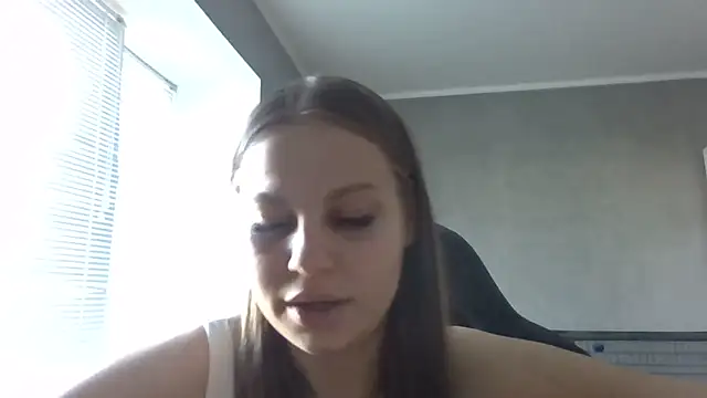 Snapshot of _Linsyy_ee_ chatting on May 2026 02:33:02 PM Linsyy ee online show from May 2026 02:33:02 PM