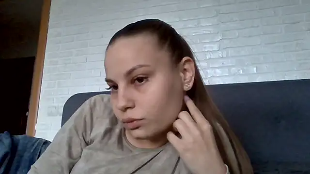 Snapshot of _Linsyy_ee_ chatting on June 2026 04:13:01 PM Linsyy ee online show from June 2026 04:13:01 PM