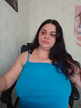 -CUTE-EVVIL- online show from May 2026 07:49:01 AM