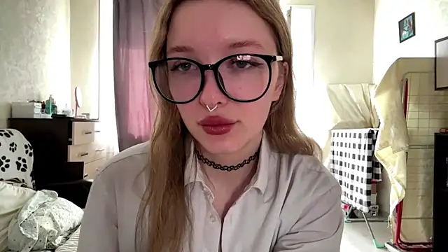 Elinthegreat online show from May 2026 01:17:01 PM
