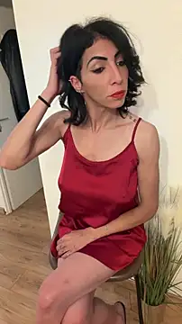 Snapshot of Yasmiinee chatting on May 2026 08:03:02 PM Yasmiinee online show from May 2026 08:03:02 PM