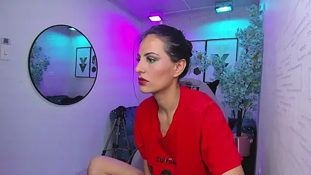 Snapshot of Antonella_rivers chatting on April 2026 05:30:01 PM Antonella rivers online show from April 2026 05:30:01 PM