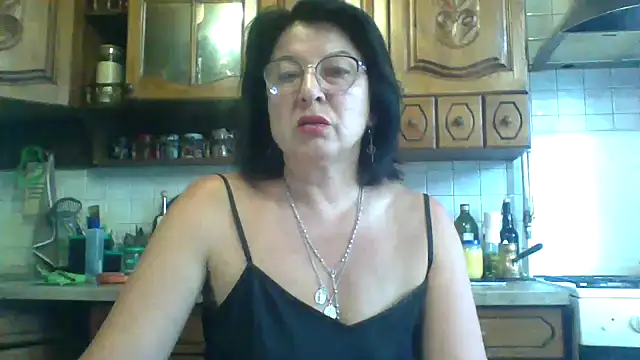 Fiona06 online show from May 2026 05:57:02 AM