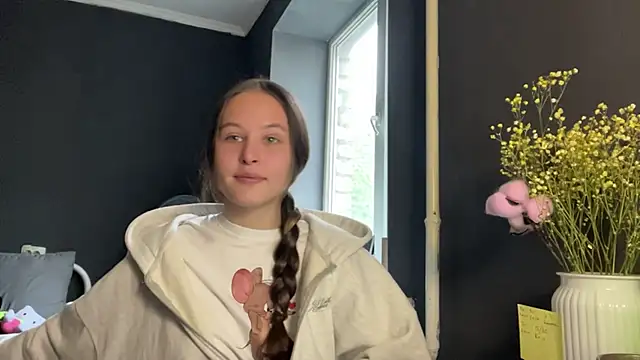EkaterinaGiz online show from May 2026 01:05:02 PM