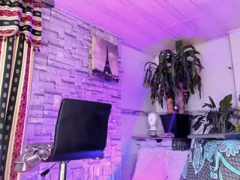 Snapshot of BeautyCatalella1 chatting on May 2026 11:59:02 AM BeautyCatalella1 online show from May 2026 11:59:02 AM