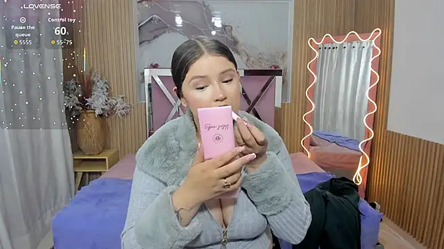 Snapshot of Krysstal_tay1 chatting on May 2026 07:56:02 PM Krysstal tay1 online show from May 2026 07:56:02 PM