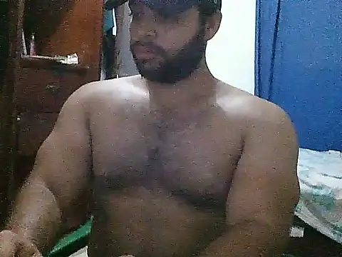 Snapshot of Bearmachin chatting on June 2026 03:44:02 AM Bearmachin online show from June 2026 03:44:02 AM