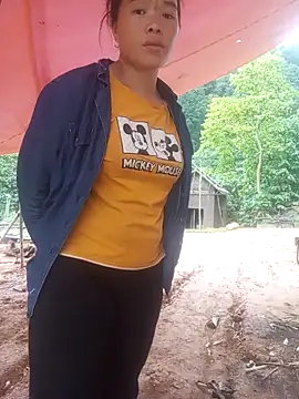 anhphi01 online show from April 2026 09:40:01 AM