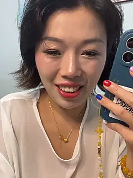 Snapshot of milkwine chatting on June 2026 03:48:01 PM milkwine online show from June 2026 03:48:01 PM