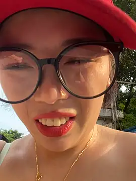 Snapshot of milkwine chatting on June 2026 09:41:01 AM milkwine online show from June 2026 09:41:01 AM