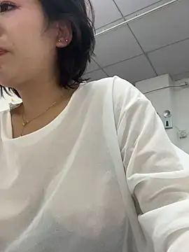 Snapshot of milkwine chatting on July 2026 03:35:01 AM milkwine online show from July 2026 03:35:01 AM