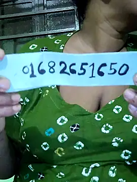 Snapshot of Gulapi_N chatting on June 2026 06:12:01 PM Gulapi N online show from June 2026 06:12:01 PM