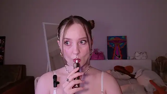 ooopsitscandy online show from July 2026 06:04:01 PM