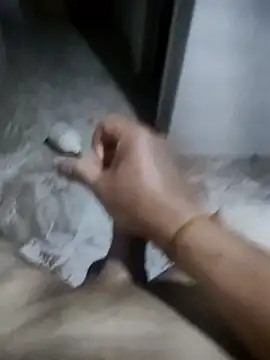 TootedFreezing online show from June 2026 06:05:02 PM