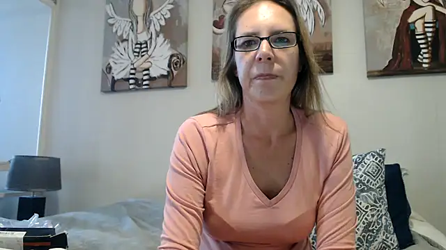 Snapshot of blondiesin50 chatting on May 2026 01:38:02 PM blondiesin50 online show from May 2026 01:38:02 PM