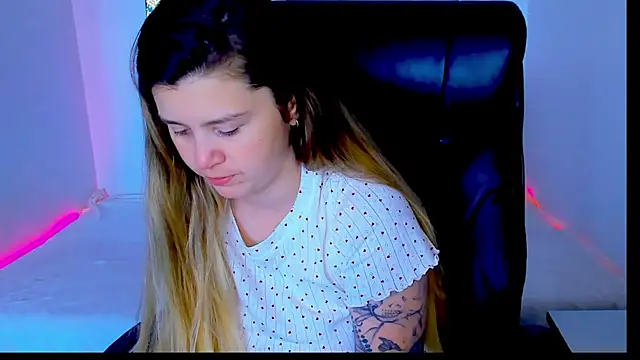 Natali Secret online show from May 2026 10:01:01 AM