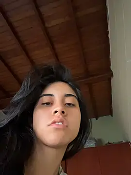 mia moonna online show from June 2026 01:57:02 PM