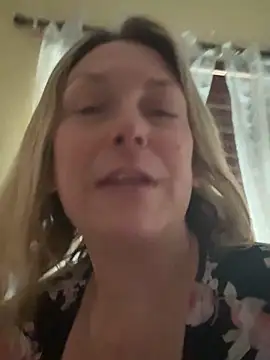 bigtitslivetofuck online show from March 2025 03:29:02 PM
