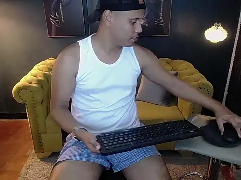 noah oliver1 online show from May 2026 01:47:02 AM