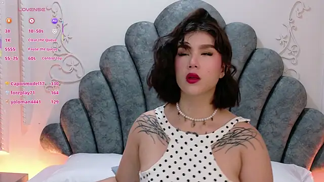 Emily-Cooper- online show from June 2026 12:08:01 PM
