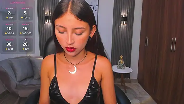Snapshot of Nikky_sweett_ chatting on May 2026 05:05:02 AM Nikky sweett online show from May 2026 05:05:02 AM