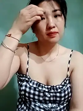 Snapshot of Kee2000 chatting on June 2026 11:29:02 PM Kee2000 online show from June 2026 11:29:02 PM