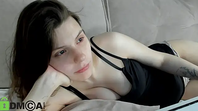 Kira Be11 online show from June 2026 01:18:02 AM