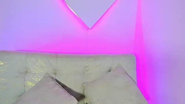 LiaCampbell  online show from July 2026 11:42:02 PM