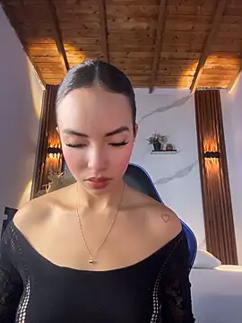 Snapshot of catalina_lafer chatting on June 2026 01:14:01 PM catalina lafer online show from June 2026 01:14:01 PM