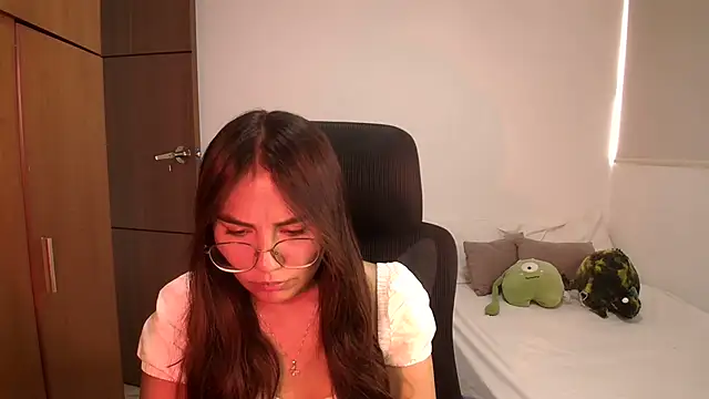 abbyyandmaxx online show from June 2026 04:11:02 PM