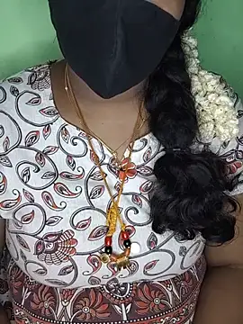 Snapshot of tamil_butterfly chatting on June 2026 06:54:02 PM tamil butterfly online show from June 2026 06:54:02 PM