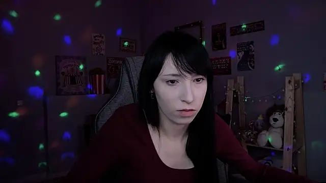 Snapshot of SeraphineSparda chatting on May 2026 11:40:01 AM SeraphineSparda online show from May 2026 11:40:01 AM