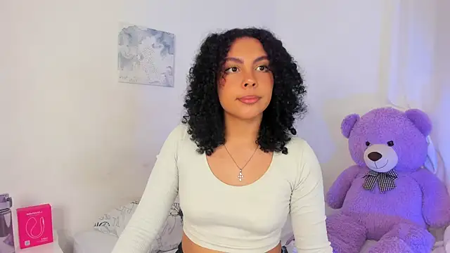 Snapshot of Violetta_cam_ chatting on August 2026 02:36:02 AM Violetta cam online show from August 2026 02:36:02 AM
