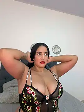 Snapshot of viioletta_00 chatting on June 2026 04:16:02 PM viioletta 00 online show from June 2026 04:16:02 PM