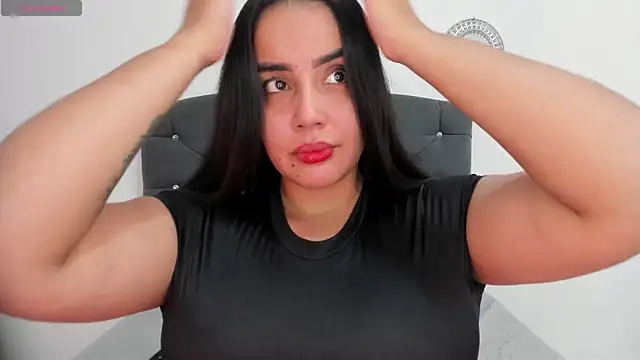 Snapshot of viioletta_00 chatting on June 2026 02:51:01 PM viioletta 00 online show from June 2026 02:51:01 PM