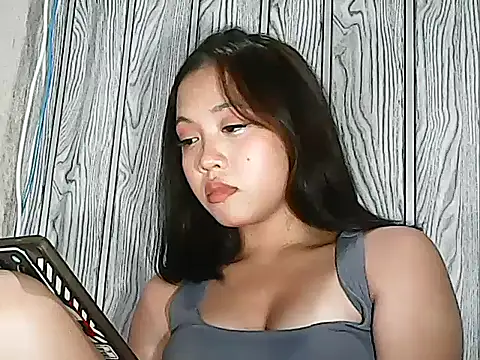 Yours AsianPinayGirl18 online show from July 2026 10:36:02 AM