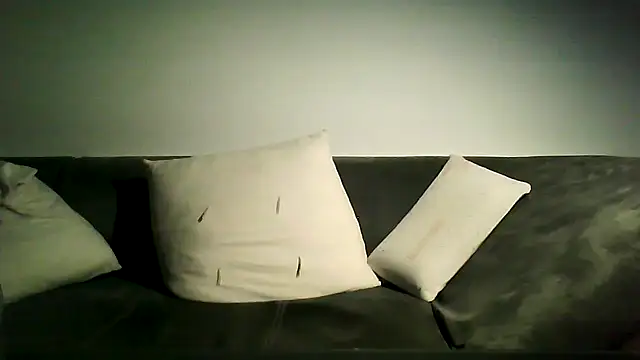 Snapshot of Soloyan chatting on November 2025 10:30:01 PM Soloyan online show from November 2025 10:30:01 PM