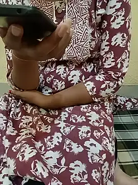 Snapshot of Seema_yadav01 chatting on June 2026 05:10:01 AM Seema yadav01 online show from June 2026 05:10:01 AM
