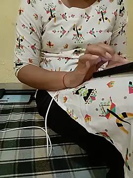 Snapshot of Seema_yadav01 chatting on July 2026 05:18:01 AM Seema yadav01 online show from July 2026 05:18:01 AM