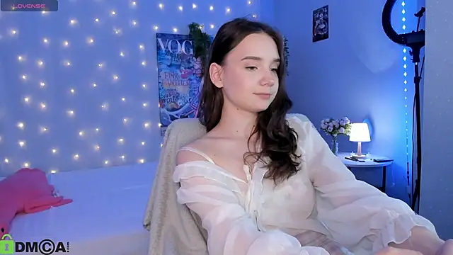 Elvienne online show from June 2026 03:49:01 AM