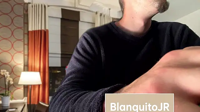 Snapshot of Alexitoonene chatting on May 2026 10:32:01 AM Alexitoonene online show from May 2026 10:32:01 AM
