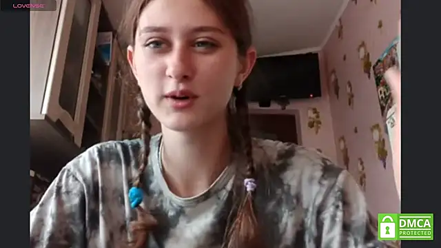 Snapshot of MercySoeder chatting on May 2026 11:06:01 AM MercySoeder online show from May 2026 11:06:01 AM
